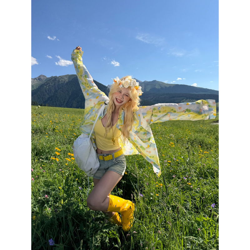 Uptomcc Monet's Garden Watercolor Floral Thin Shirt and Denim Shorts Two-Piece Set Xinjiang Grassland Outfit