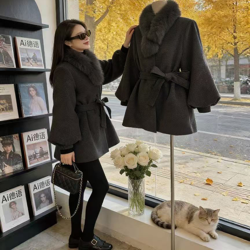 Fox Fur Collar Mid-Length Slim-Fit Waist-Cinching down Coat for Women 2025 Winter New Style Lantern Sleeve Tie-Waist Coat for Women