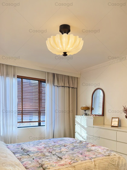 French-Style Vintage Bedroom Chandelier, Cream Glass, Simple Retro White Ash Wood, High-End Dining Room Ceiling Lamp Casagd