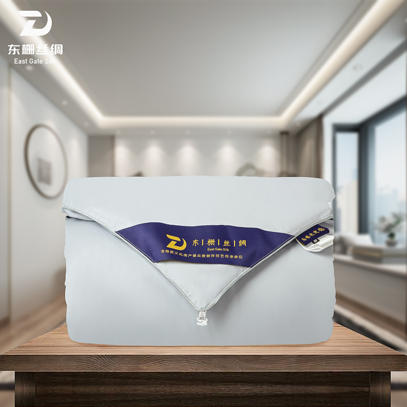 揭开蚕丝被的秘密：从春秋到冬夏四季的温暖守护