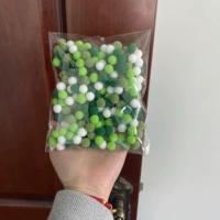 Темно-зеленый