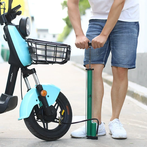 Старомодный воздушный насос, трехколесный велосипед, электрический электромобиль, универсальная трубка