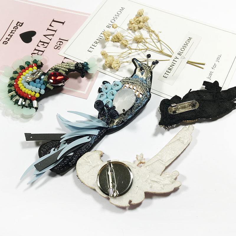 Mùa hè mới thêu trâm sequin chim DIY quần áo phụ kiện túi trang sức huy hiệu áo sơ mi trang trí pin hoa cài áo