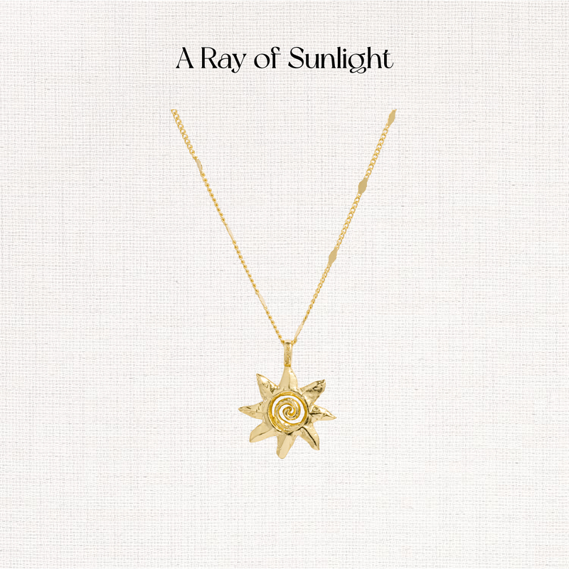 [Same Style as Sun Qian/Deng Wei] Arayofsunlight Egyptian Series Sun Pendant Necklace for Layering and Vacation Wear
