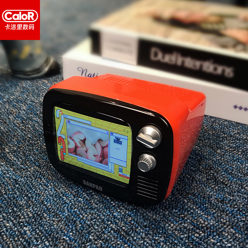 Retro MINI TV Retro 3 5 inch HD LCD mini game console Portable TV Wireless Retro TV