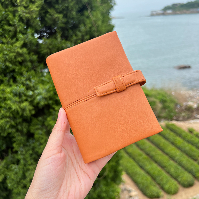 Dabaijia Bobeir A7 Buckle-Type Loose-Leaf Planner, Full Leather Inside and Out, Notebook