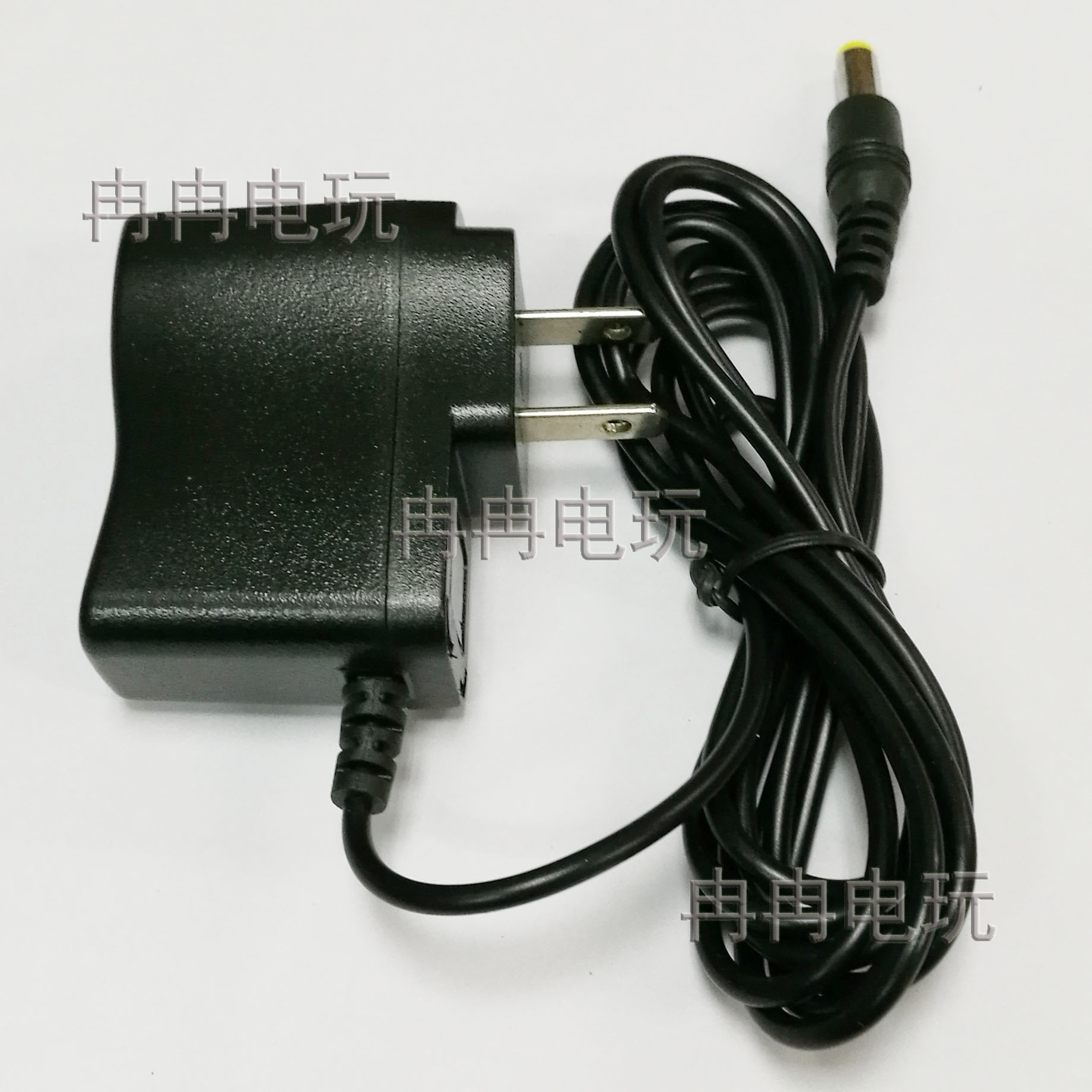 Sega host power supply Sega game console charger electronic power supply 110 -- 240V voltage Universal New