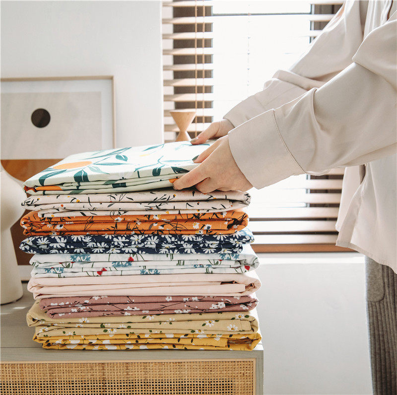 Small frescoed full cotton bed with single item small crummy flower student single double pure cotton bed with single bed Hat Pillow Case three sets