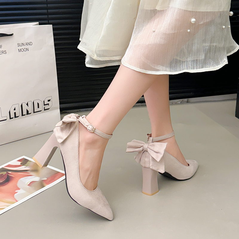 2026 New Black High-Heeled Shoes for Women, Chunky Mid-Heel 5cm, Suitable for Students' Graduation Photos, Comfortable and Versatile Single Shoes for Women