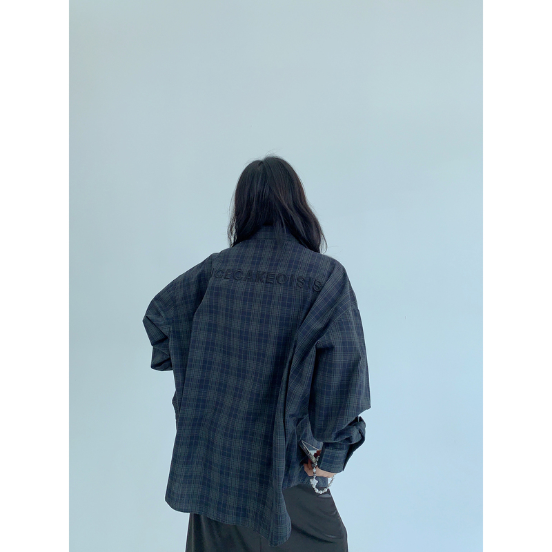Spring American Retro Style Relaxed Distressed Plaid Embroidered Long-Sleeve Shirt for Women, Loose Casual Shirt Jacket Spring American Retro Style Relaxed Distressed Plaid Embroidered Long-Sleeve Shirt for Women, Loose Casual Shirt Jacket