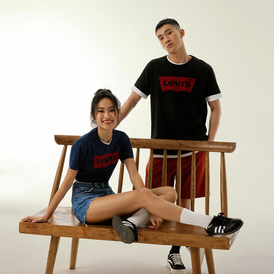 Levi's Levi's couple short-sleeved T-shirt trendy brand simple letter logo printing fashionable and comfortable inner top