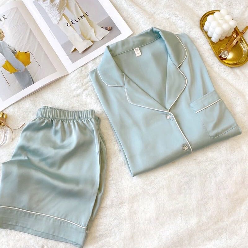 ins Casual Pure Color Ice Silk Pajamas for Women Summer 2025 New Short-Sleeved Green Accessible Luxury High-End Home Wear Set