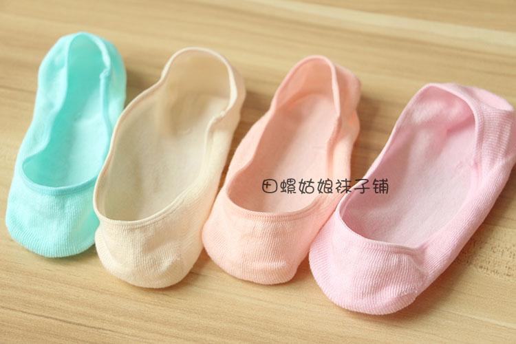 Sợi tre siêu vô hình thuyền socks kẹo màu silicone non-slip vớ nữ peas giày thấp để giúp vớ nông miệng vớ phụ nữ