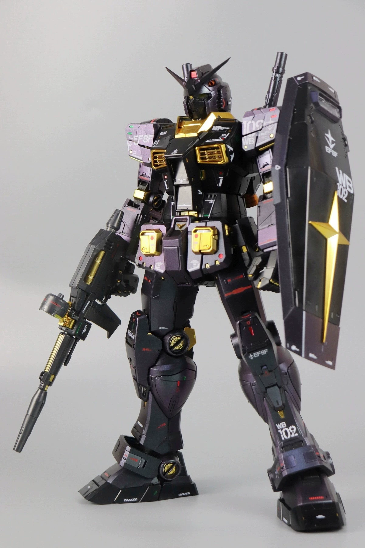 В наличии с бесплатной доставкой Тайпан PGU Хамелеон Юанжу 1/60 RX-78-2 моделирующая поляризованная краска лимитированная сборка