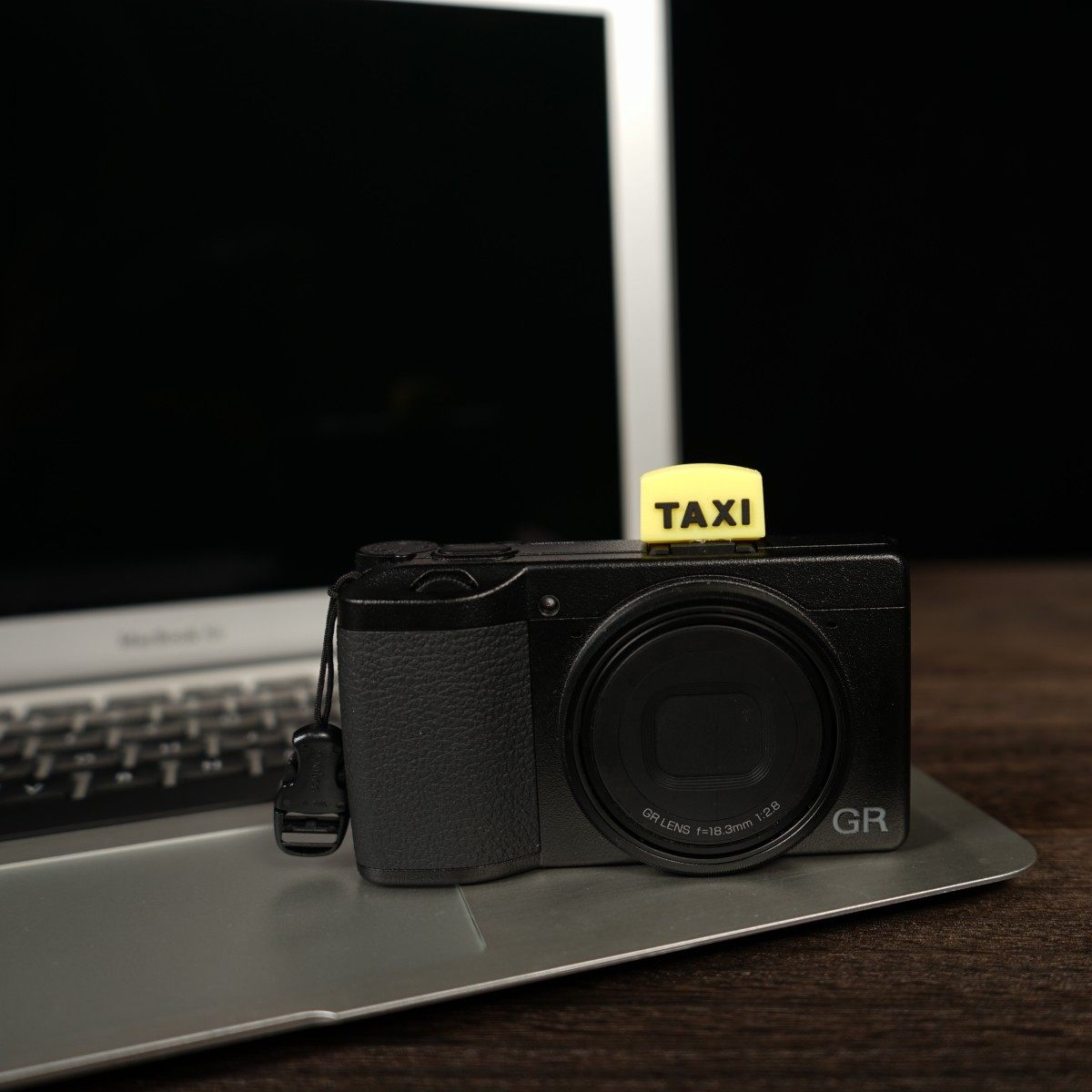 Taxi Taxi Stereothermic Boots Cover Cartoon Creativity Camera Hot Boots Base Single Eye Micro Single Eye Camera Hot Boots Protection Dust Cap