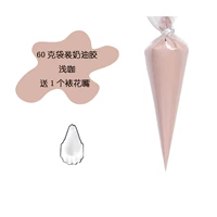 Цвет темного хаки, 60 г светло-кофейного цвета, в комплект входит 1 насадка для украшения.