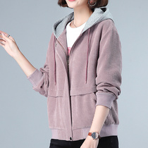 Middle-aged womens mother coat spring and autumn thin model 2020 new baseball uniform middle-aged jacket short windbreaker