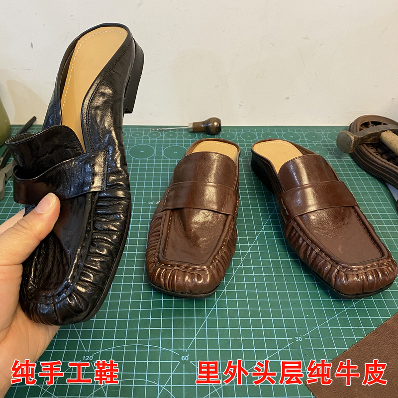 European Style Women's 2026 Summer New Pleated Genuine Leather Square Toe Low Heel Closed-Toe Half-Slip Retro Fashion Outdoor Slippers