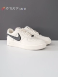 Nike Air Force 1, белые черные кроссовки