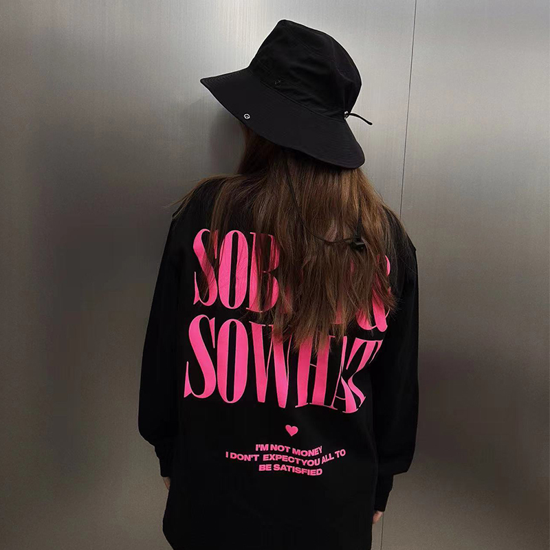 Sowhat Clothing Room's New Autumn and Winter Foam-Printed Long-Sleeve T-Shirt, Trendy Brand, Fashionable, Versatile, Casual, for Men and Women, Couples Sowhat Clothing Room's New Autumn and Winter Foam-Printed Long-Sleeve T-Shirt, Trendy Brand, Fashionable, Versatile, Casual, for Men and Women, Couples