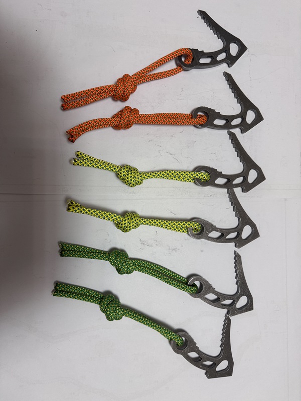 Replica Version of the Line Positioning Hook, Temporary Anchor Point for Rock Climbing and Mountaineering, Climbing Protection Point, Made of Steel Replica Version of the Line Positioning Hook, Temporary Anchor Point for Rock Climbing and Mountaineering, Climbing Protection Point, Made of Steel