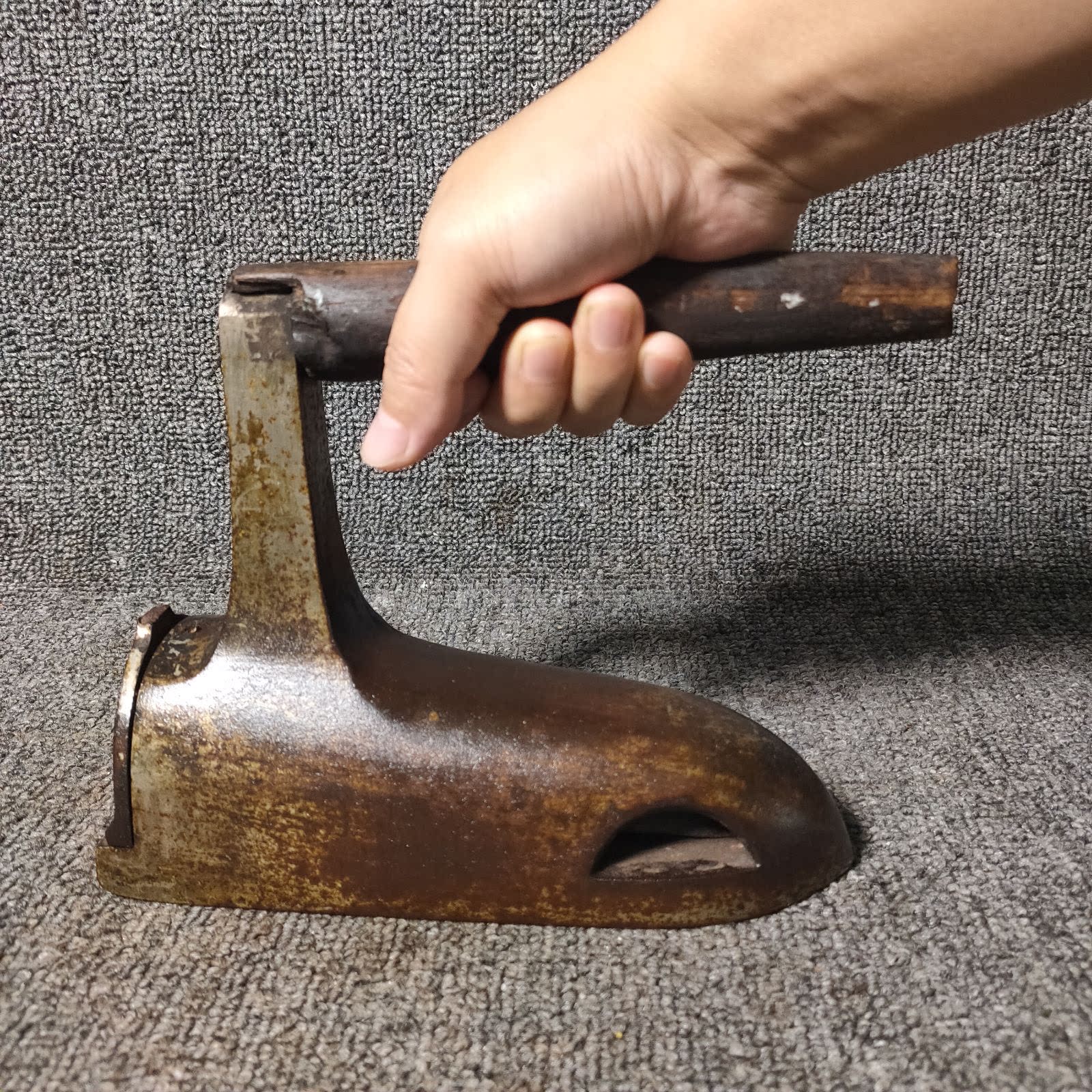 1890 German Antique Old Cast Iron Iron Iron House Hide Nostalgia Old Folk Old Objects Pendulum props 4 6kg