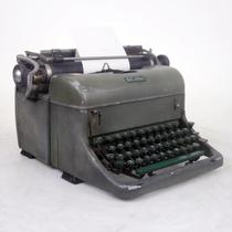 Old items imported from Japan R C Allen mechanical English antique typewriter functioning normally