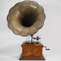 Western antique pure mechanical brass large horn vocalist hand-left sound machine 78-turn black adhesive record hangover collection
