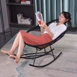 Домашнее качающее кресло с качал