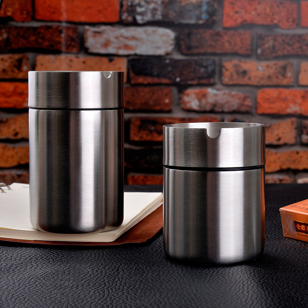 304 Car ashtray Car special stainless steel with lid tobacco cylinder Creative anti-windmill inner cigarette cup Household tobacco