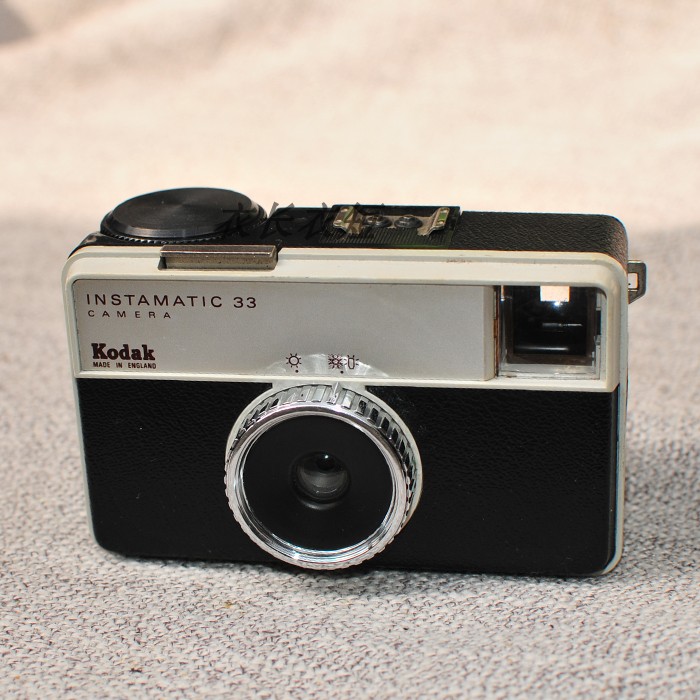 Kodak 33INSTAMATIC Silly Melon Camera 136 Old Firing Camera