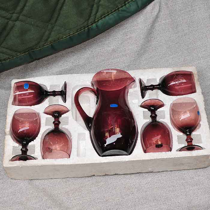 80s Wine Quilt with a full set of glass water tools