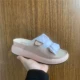Бежевый