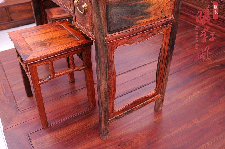 ��������ױ̨���δ����֦��ױ̨d