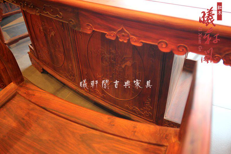 �������ľ���������֦����