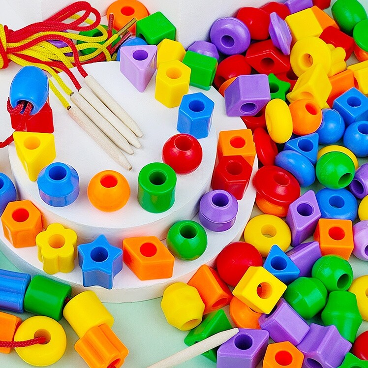 Children wearing rope strings bead building blocks infants wearing beads Early teaching Special attention to two-year-old baby Puzzle Toy Kindergarten