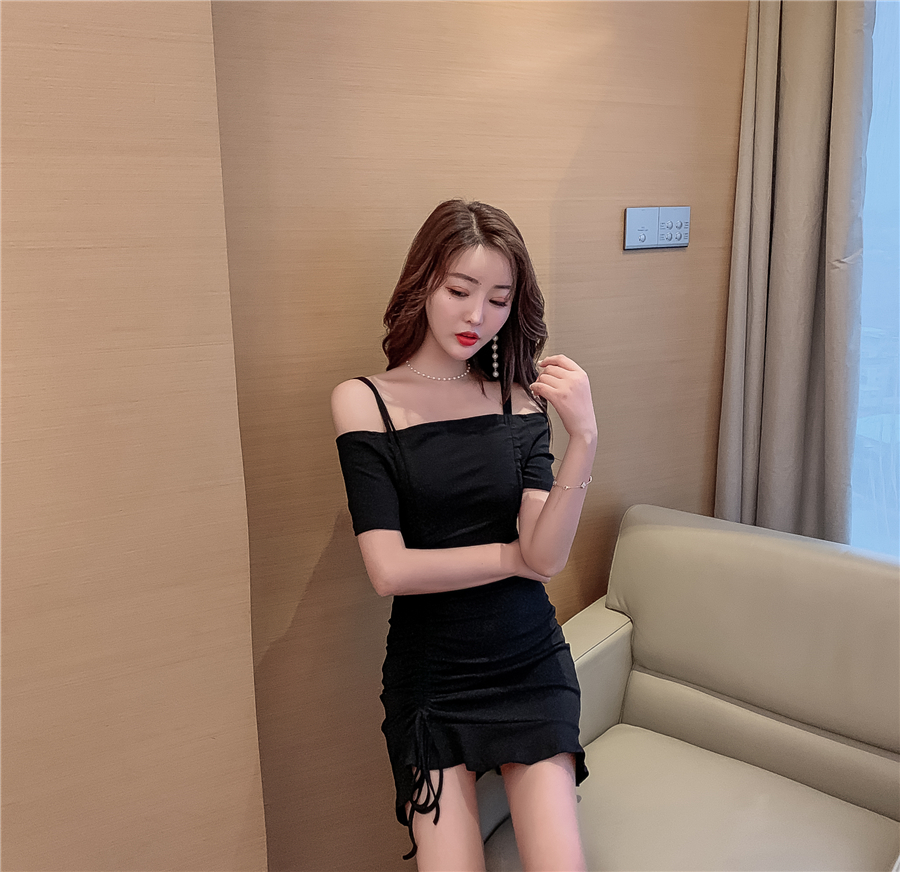 VK旗艦店 韓系性感雙吊帶修身露肩抽繩荷葉邊短袖洋裝