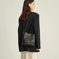 C351 классический черный (верхний слой яловая кожа растительного дубления, горизонтальный, маленький размер)