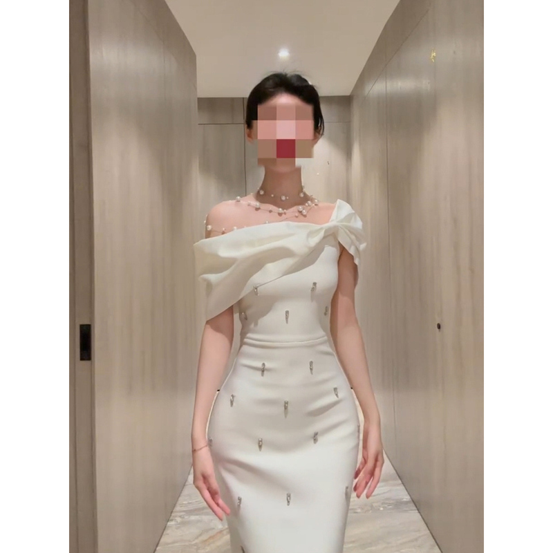 Slightly Chubby French Gentle Style Irregular Collar Rhinestone Dress Women's Summer Slim Off-Shoulder Evening Dress Birthday Dress