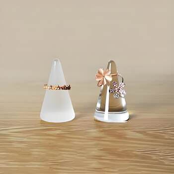 Crystal clear japanese glass tapered ring holder