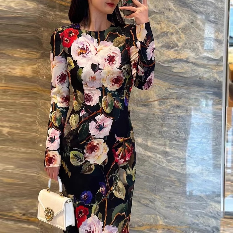 Special Offer: Heavy Silk Dress, 2025 Autumn, Round Neck, Long Sleeves, Black Base with Printed Pattern, Bodycon Skirt, Waist-Cinching, Silk Over-The-Knee Skirt