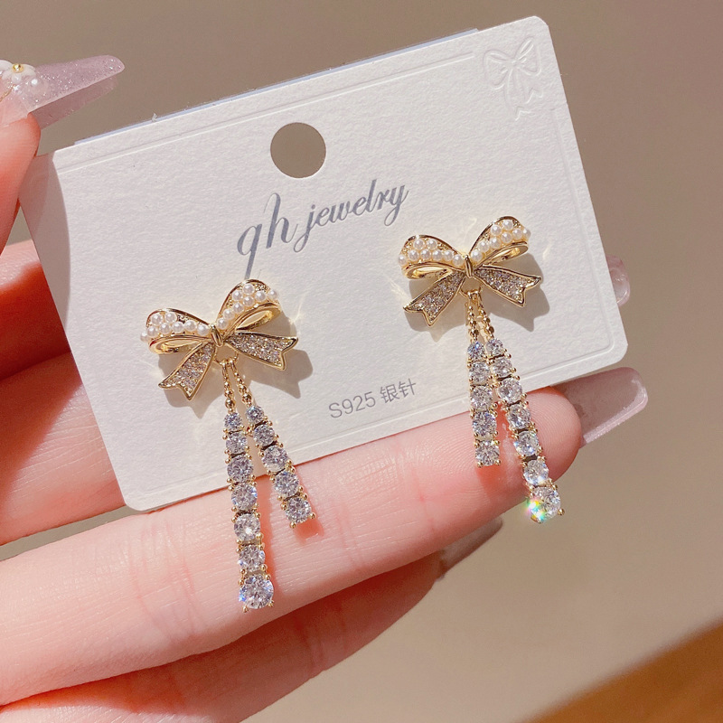 In 2022, the new tide butterfly bow earring female summer high sensitive luxury high - quality 925 silver needle against allergic ear crashes