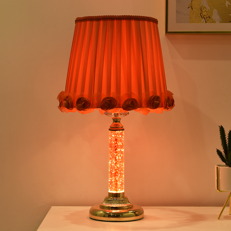 Red festive bride dowry table lamp Bedroom wedding wedding room gift Romantic warm Changming bed head lamp pair