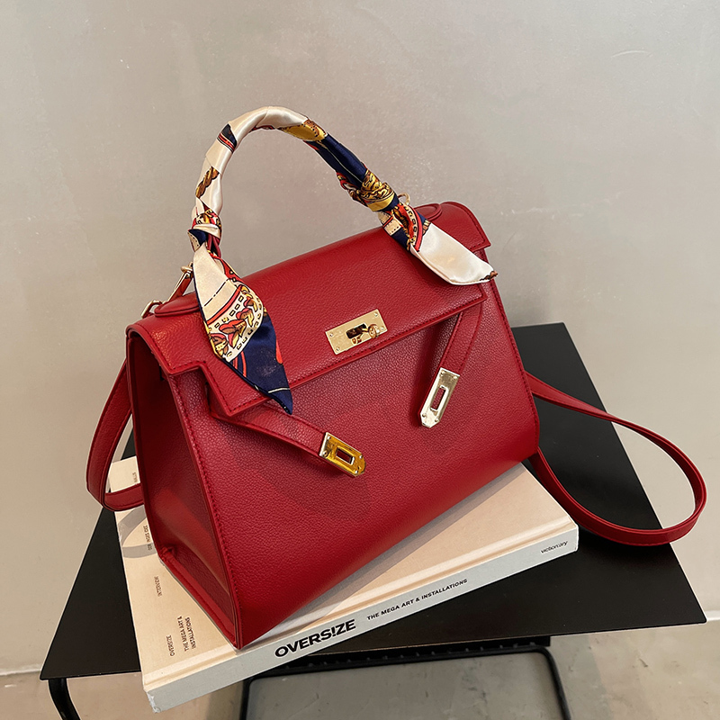 High-End Textured Handbag, Women's Bag, Wedding Bag, 2026 New Model, Versatile Bridal Bag, Shoulder Crossbody Bag