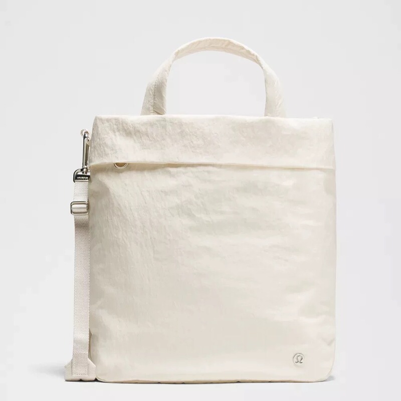 Direct Shipping from Australia! Lululemon on My Level Casual Tote Bag 5/19/20L Collection Direct Shipping from Australia! Lululemon on My Level Casual Tote Bag 5/19/20L Collection
