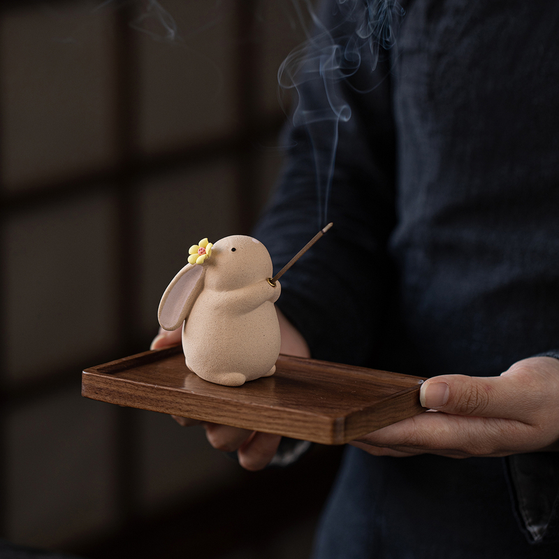 Ceramic Cute Little Rabbit Incense Burner Retro Style Tea Room Home Indoor Aromatherapy Burner Healing Incense Holder Ceramic Cute Little Rabbit Incense Burner Retro Style Tea Room Home Indoor Aromatherapy Burner Healing Incense Holder
