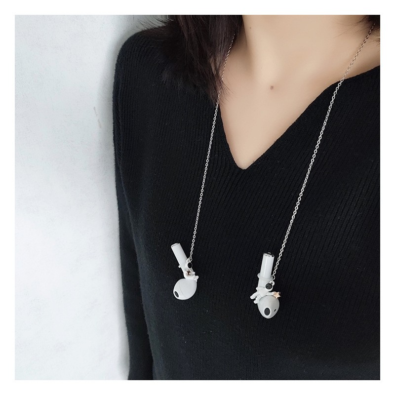Astronaut applies Apple airpods Bluetooth headphones anti-drop chain wireless anti-fall 2 anti-fall anti-fall rope protective sheath shell 3 dairo Huawei Xiaomi comic walker hanging pendant earrings hanging neck woman
