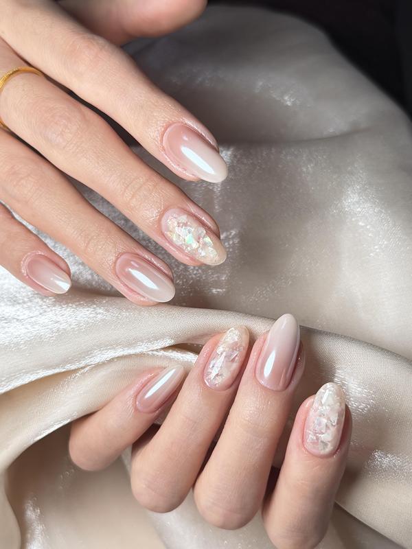 【Acetic Acid Haili】Handmade Wearable Nails Medium-Length Manicure Milky White Gradient Ice Transparent Whitening Gentle Pure Desire Style