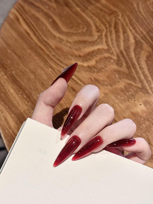 【Red from Rotten Tomatoes】New Year's Red Handmade Wearable Nails, Medium-Length Manicure, Solid Color, Brightening, High-End Feel, Pure Elegance