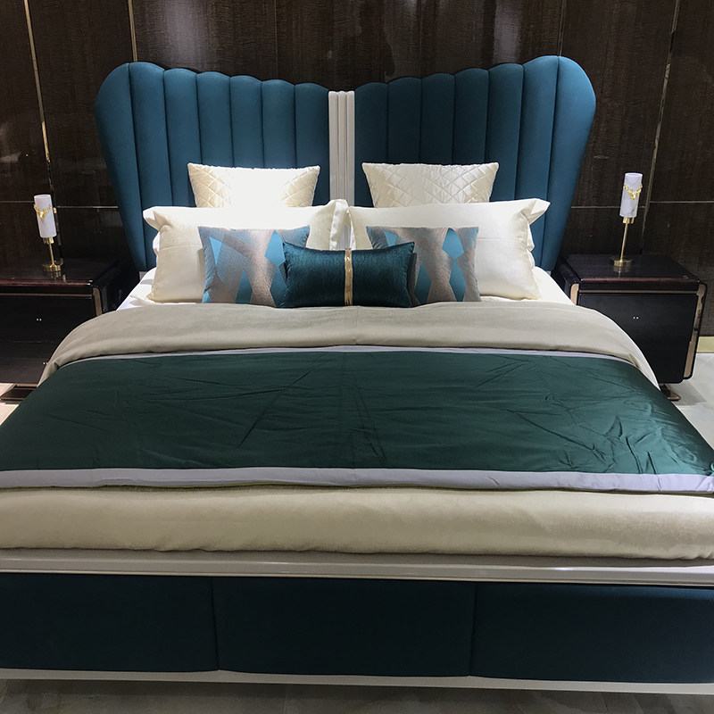 Light Extravaganza Bed Multiple Pieces Of Kit Display Accessories Home Showroom Furniture Sale Room Soft Dress Matching Adorned Bed 